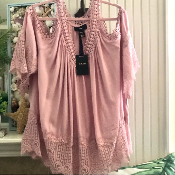 NWT! Sweet Feminine Pink Mauve Lace Cold Shoulder Top Sz 2X - Picture 6 of 10